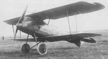 Rolland D.VIb 2250/18 s praporovými znaky a lozenge potahem křídel.