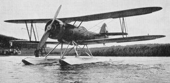 Š-328V pravděpodobně ještě během zkoušek u jihočeského rybníka. 